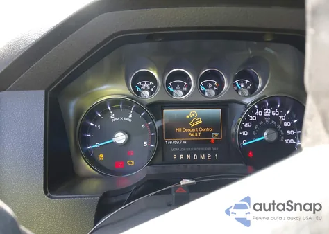 2011 Ford F-250 Lariat z USA, uszkodzony, nr VIN 1FT7W2BT2BEC46117